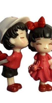 Romantic Couple Miniature Resin Figurine